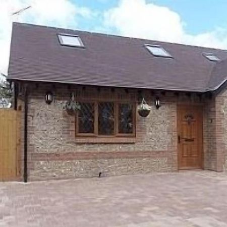 Hunters Retreat Villa Lyminster Exterior photo